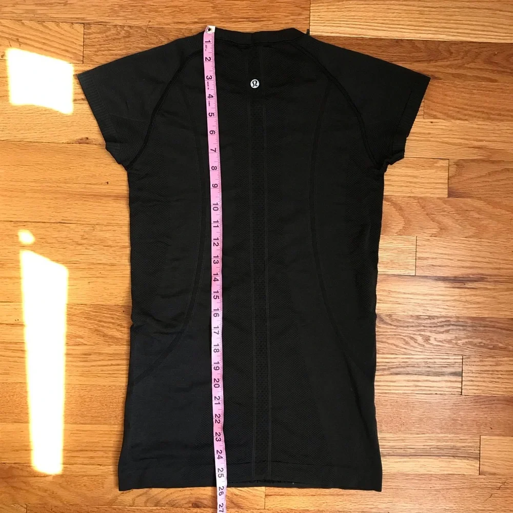 Lululemon Swiftly Tech Black Short Sleeve Shirt 6